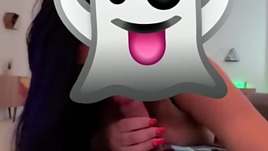 Pendejita chile mamando gime como una diosa