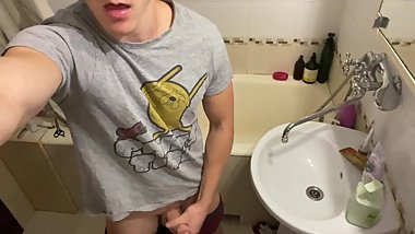 Young Guy Jerks Off a Dick in His Neighbor's Toilet AHAH
