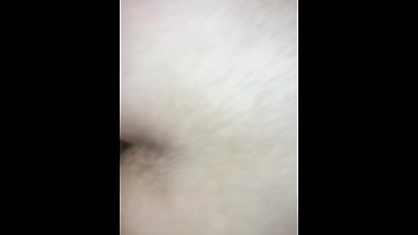 ѕодростки ебутс€ в общественном туалете