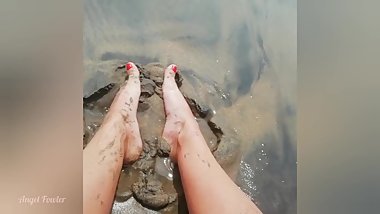 TIK TOK FOOT FETISH ON SANDY BEACH