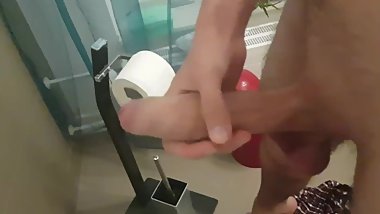 7inch big white dick jerking off