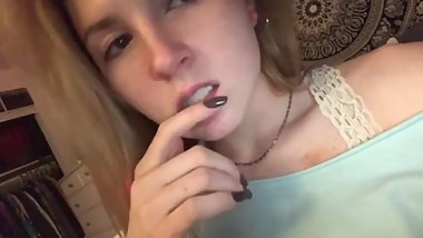 Sexy coke whore doing lines