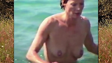 BeachLove-Marianne and Rita