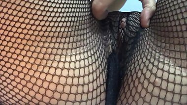 Mesh tights. Finished three times.