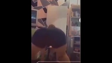 PAWG FRENCH TWERK !