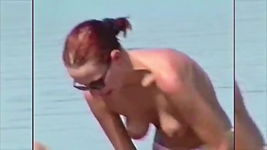 Bimbo Petra Topless on Beach