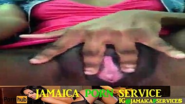 Supermarket Front Desk Customer Service Representative Playing With Her fat Vagina At Work