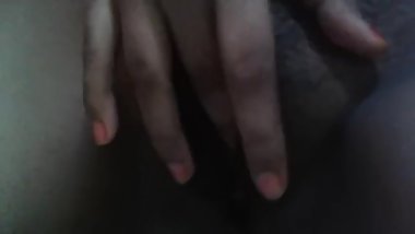 playing with my pussy