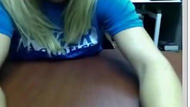 Chatroulette girls show tits and pussy