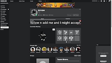 Add me on roblox to fuck (I prefer thick legs)