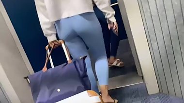 Perfect teen ass in airport.