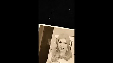 Fapping to a Pic of Awesome TS Bailey Jay, with some Pegging ;)