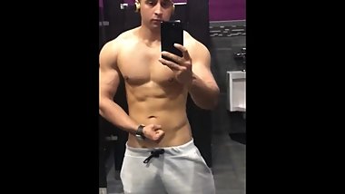 Bodybuilding aesthetic