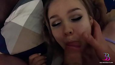 Guy Woke Up Cutie, Deep Facefuck Cutie and Rough Doggy Sex to Powerful Orgasm