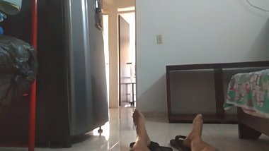 Cute Boy Gets Great Hanjob